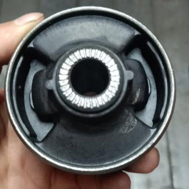 4013A426 Mitsubishi ASX এর জন্য নিয়ন্ত্রণ আর্ম বুশ আপনার ড্রাইভিং অভিজ্ঞতা উন্নত