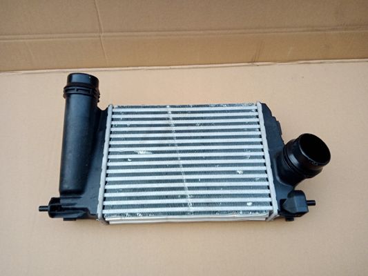 NISSAN QASHQAI II WAGON J11 14461-4EJ0A HR12DDT HRA2DDT এর জন্য ইন্টারকুলার চার্জার ইউনিট