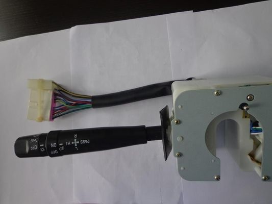 1-82360714-0 ISUZU FRR OEM NO 1823607140 এর জন্য সংমিশ্রণ সুইচ