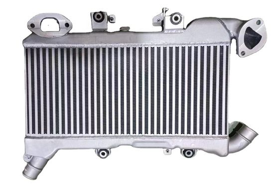 অ্যালুমিনিয়াম ইন্টারকুলার Assy OE NO. 17940-51020 Toyota Landcruiser 2012-2020 এর জন্য