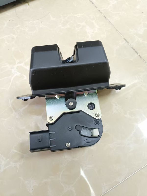 81230-3Z000 ট্রাঙ্ক টেইলগেট লক ল্যাচ হুন্ডাই সান্তা ফে কিয়া সেডোনা সরেন্টো 2013-2020 জন্য 2015-2018 হুন্ডাই